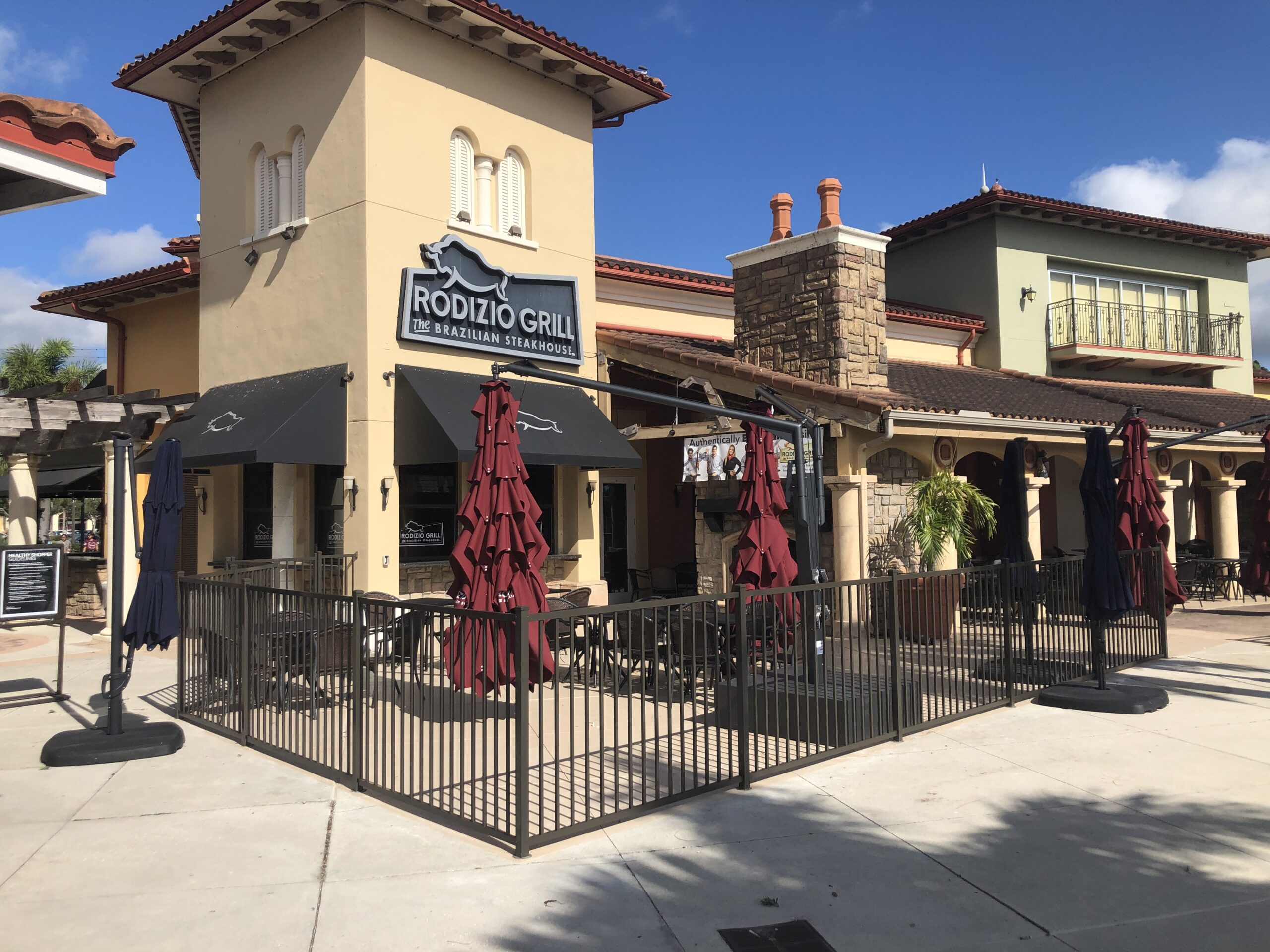 Russ Carter Fence Completes Rodizio Grill in Estero